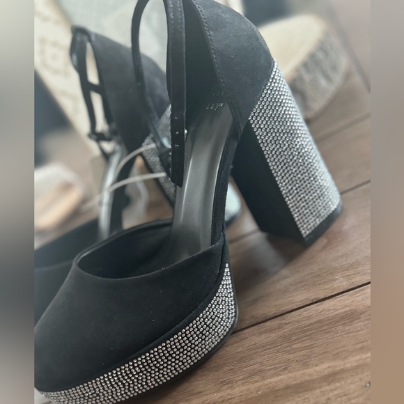NWT Women's Noir Rhinestone Platform Heels - A New Day Jet Black 9 - Picture 6 of 9